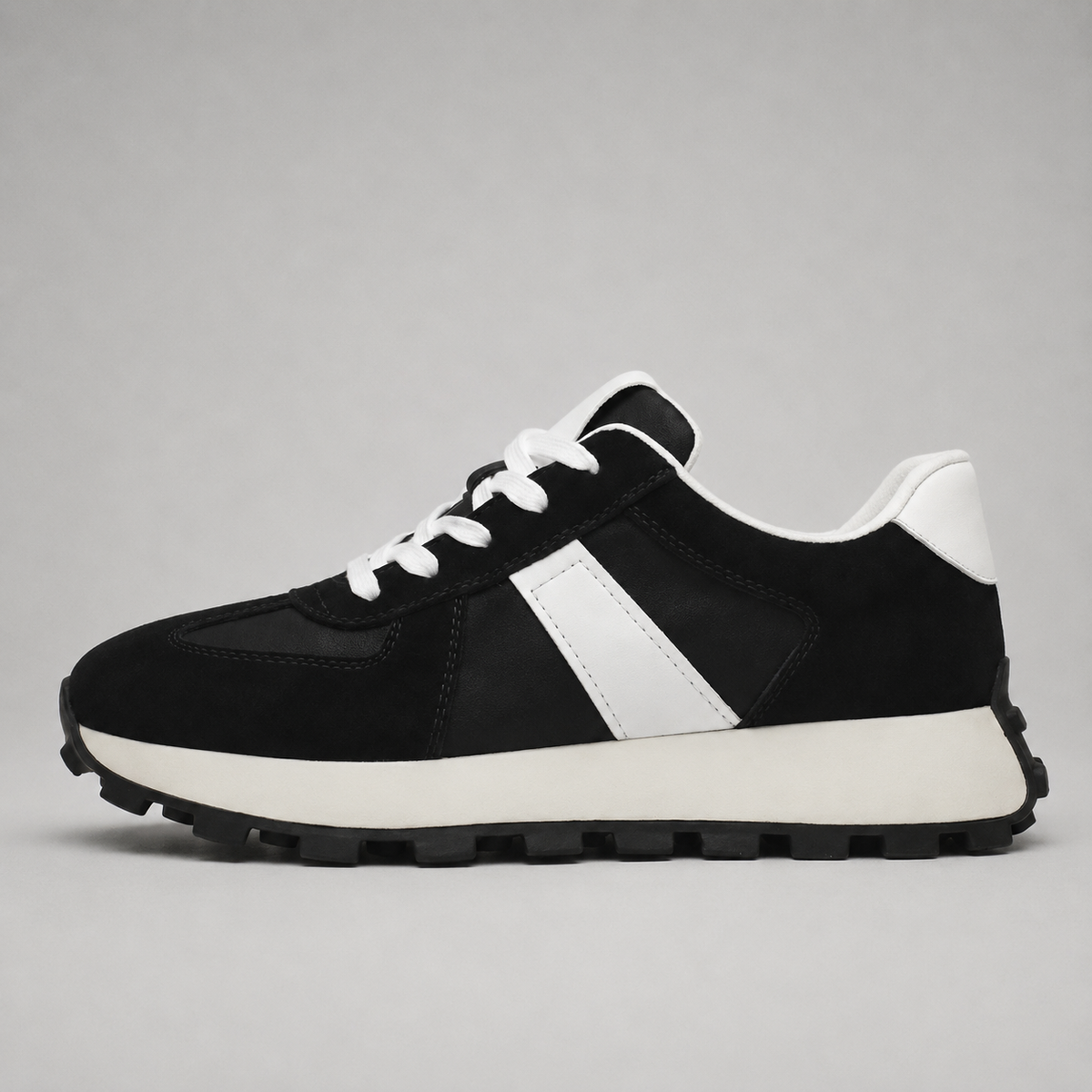 Apex - Elevator Sneaker