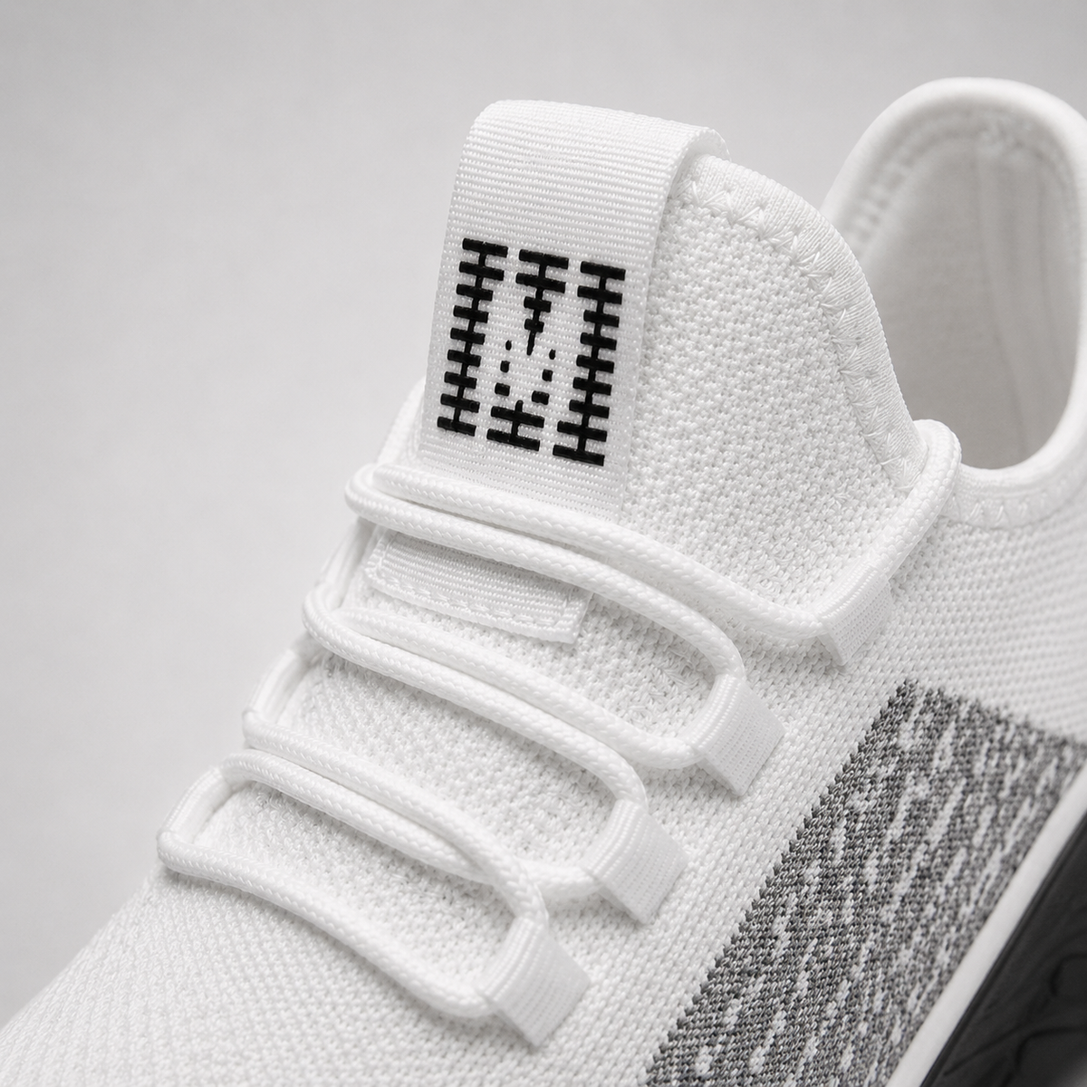Vantage - Elevator Sneaker